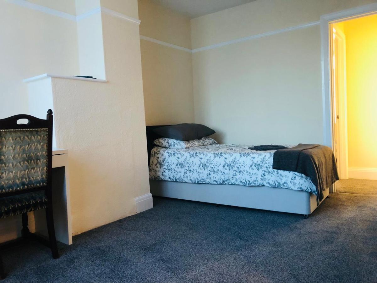 Ac Lounge 119a Apartment Rochford
