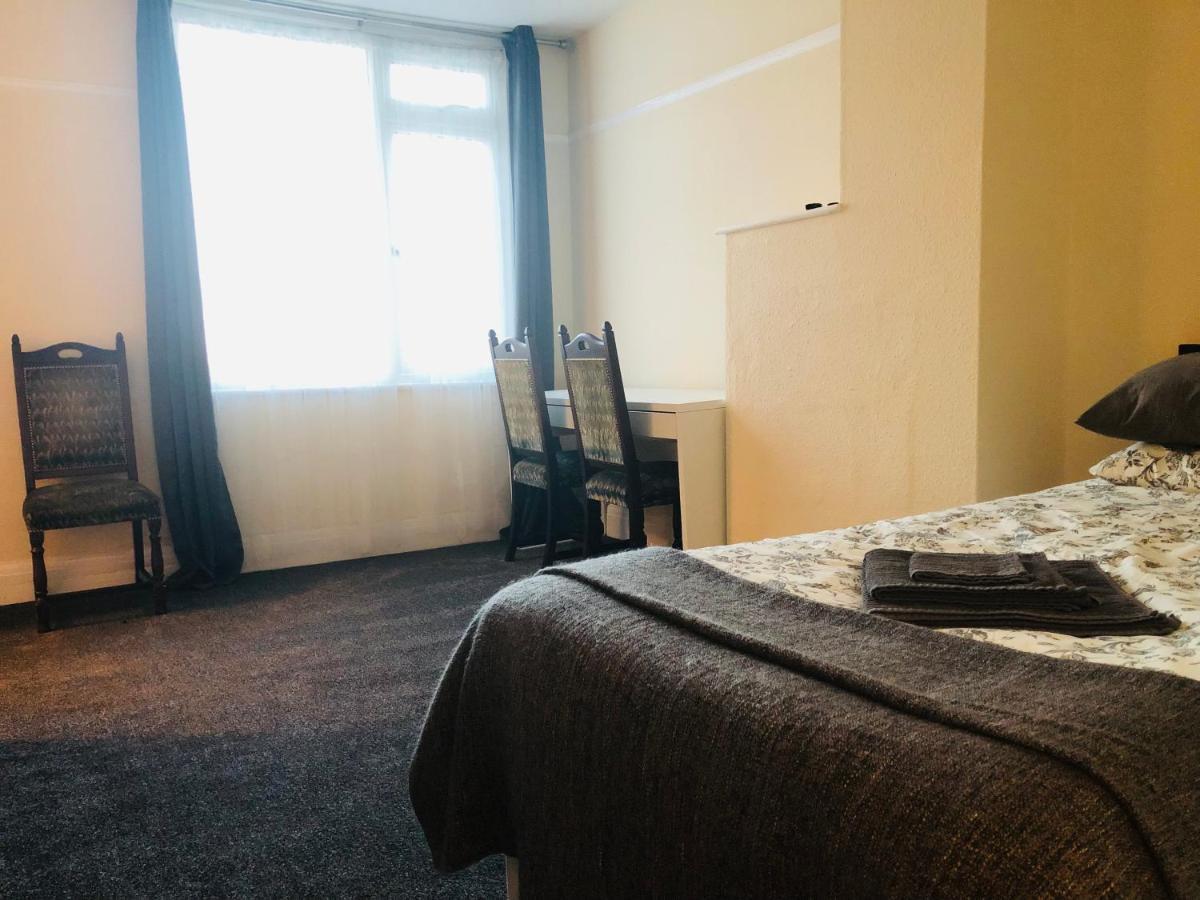 Ac Lounge 119a *